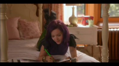 Mal gives Lonnie cool hair