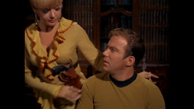 Star.Trek.The.Original.Series.1966.S02E17-Une.partie.des.actions.FRENCH.