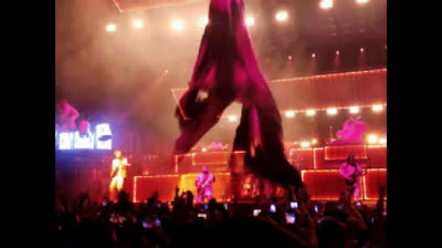 Slipknot-2000-03-02-Toulouse,_France