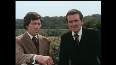 Chapeau melon et bottes de cuir (1976) - 1X06 - Un Chat Parmi Les Pigeons