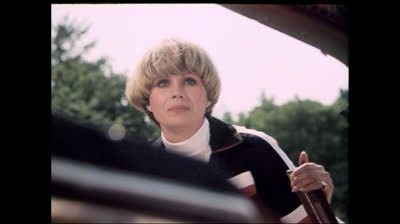 Chapeau melon et bottes de cuir (1976) - 1X09 - La Grande Interrogation