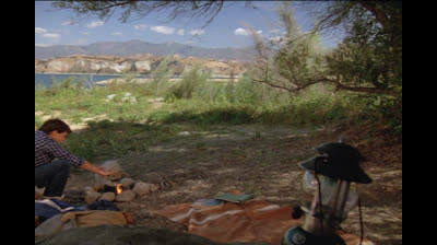 Starman.04.Des lumières bleues dans la ville.